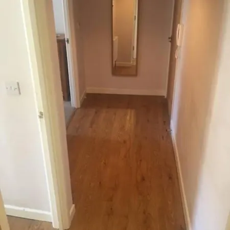 Character Central Apartment